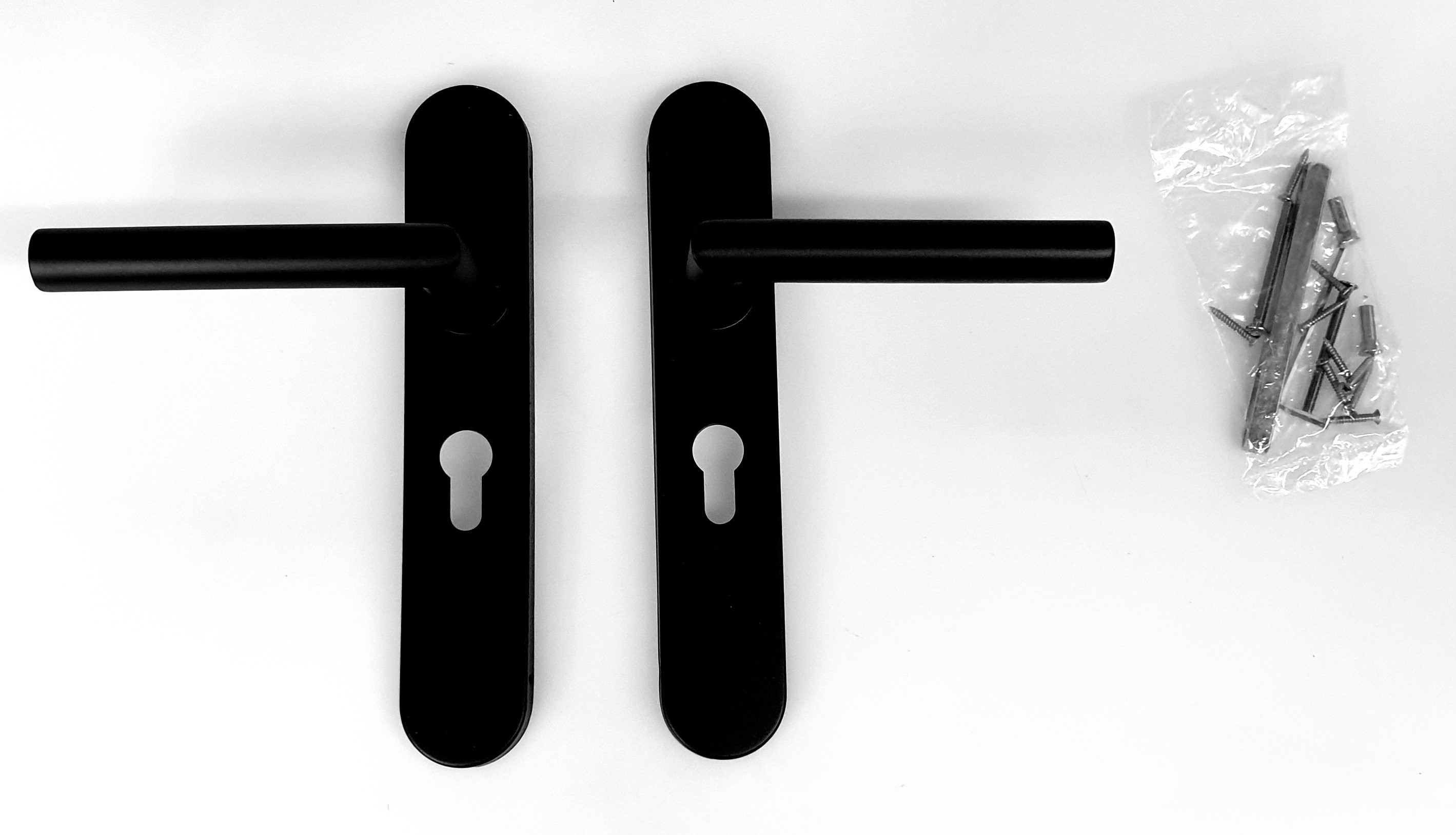 Deurkrukgarnituur, L-model haaks, vast gemonteerd op langschild 225x40mm, in kleur zwart met structuur, cilindergat pc55